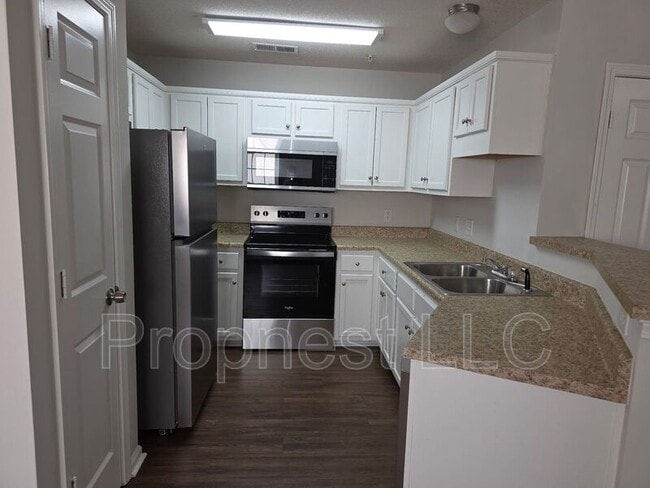 Building Photo - 769 Barrington Woods Cove