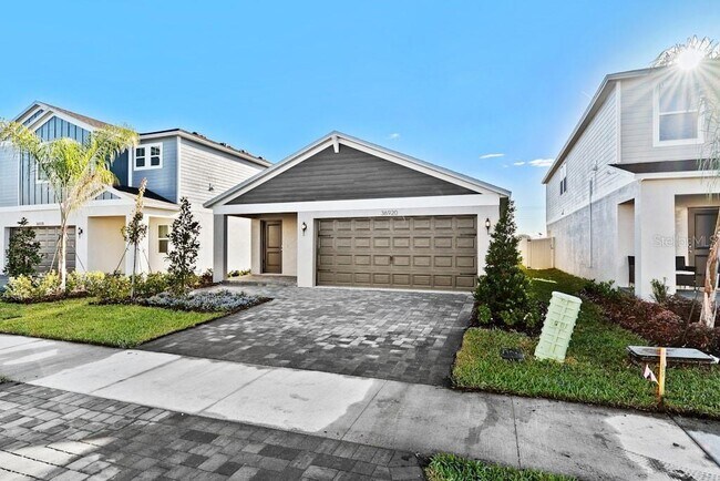 Building Photo - 36920 Sagemoor Dr