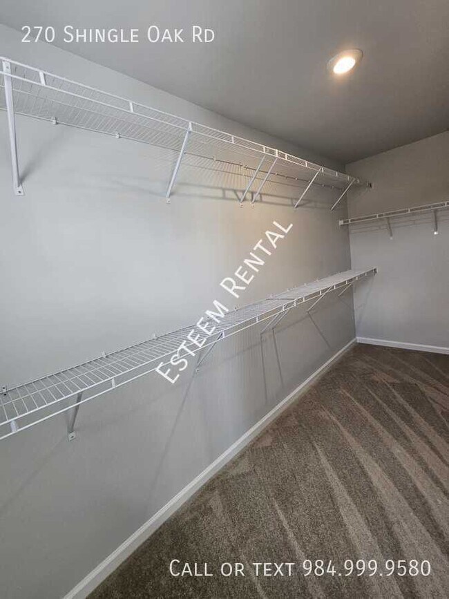 Building Photo - 270 Shingle Oak Rd