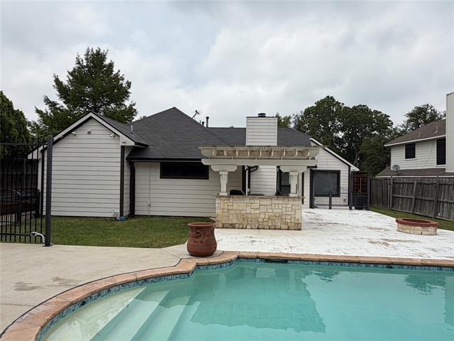 Building Photo - 1902 High Meadow Dr