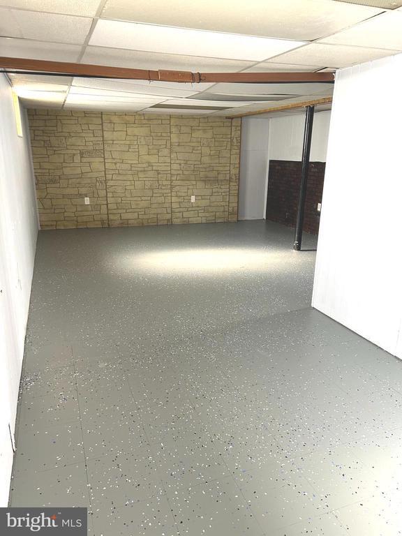 Building Photo - 7839 Birmingham Ave