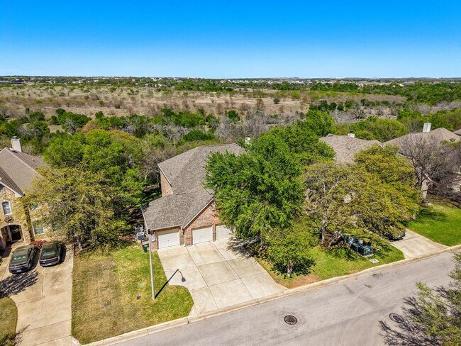 Building Photo - 128 Las Colinas Dr
