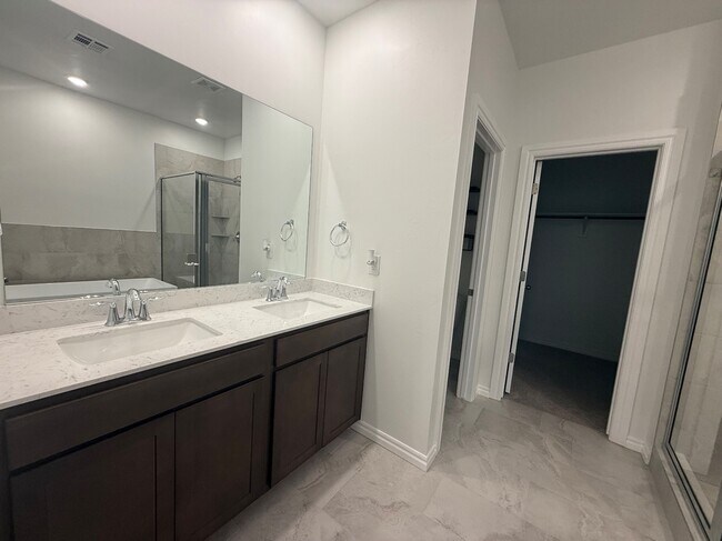 Building Photo - 9048 NW 149th Ter