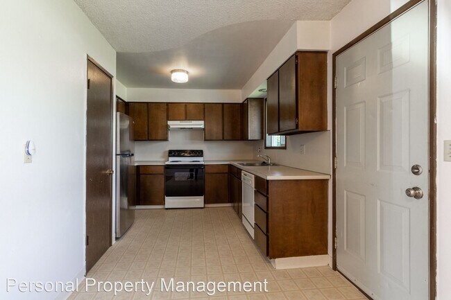 Building Photo - 3 br, 1 bath House - 515 Woodside Terrace