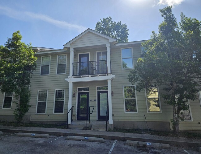 Primary Photo - 1417 Pullen Rd