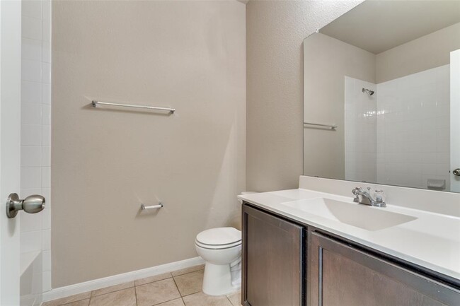Building Photo - 505 Brashear Ln