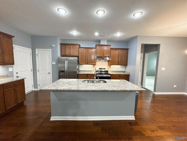 Building Photo - 14389 Water Stream Dr