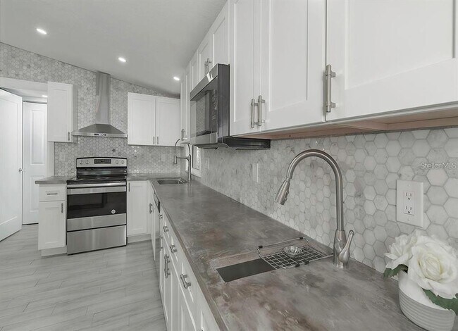 Building Photo - 1428 Illinois Ave