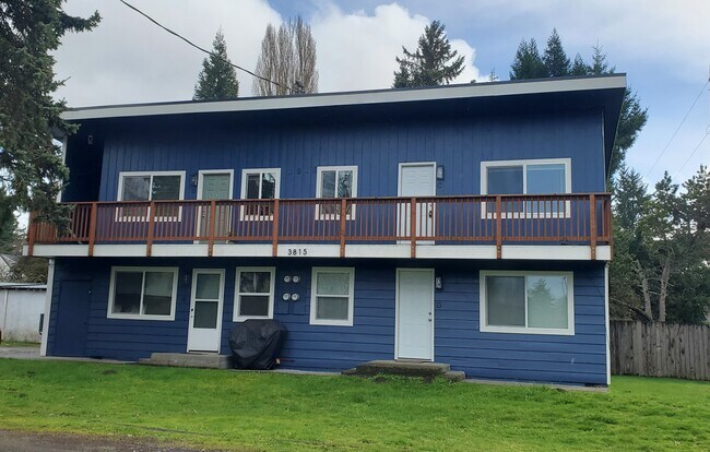 Primary Photo - 3815 12th Ave SE