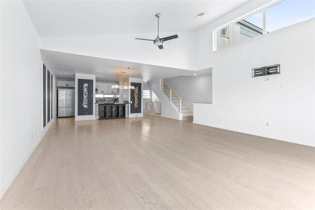 Building Photo - 803 Detering St