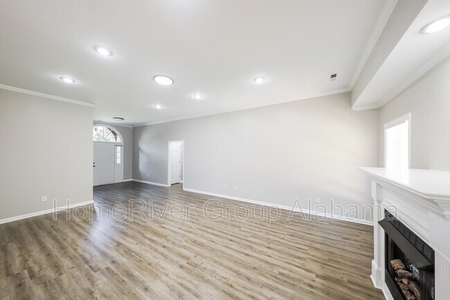 Building Photo - 26540 Mill Creek Dr