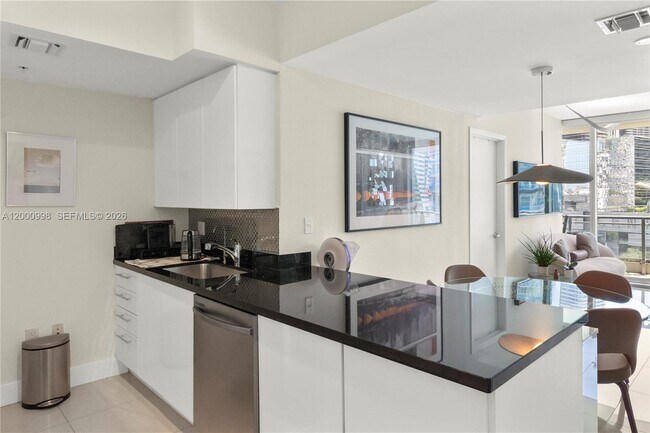 Building Photo - 92 SW 3rd St