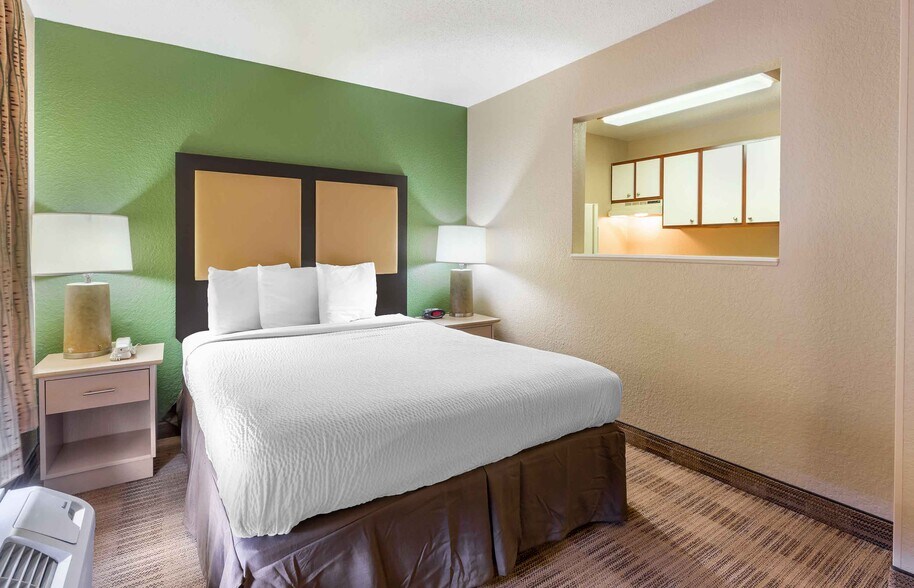 Building Photo - Furnished Studio-Raleigh - Cary - Regency ...