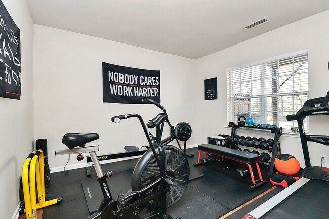 Building Photo - South Park Townhome for Rent!