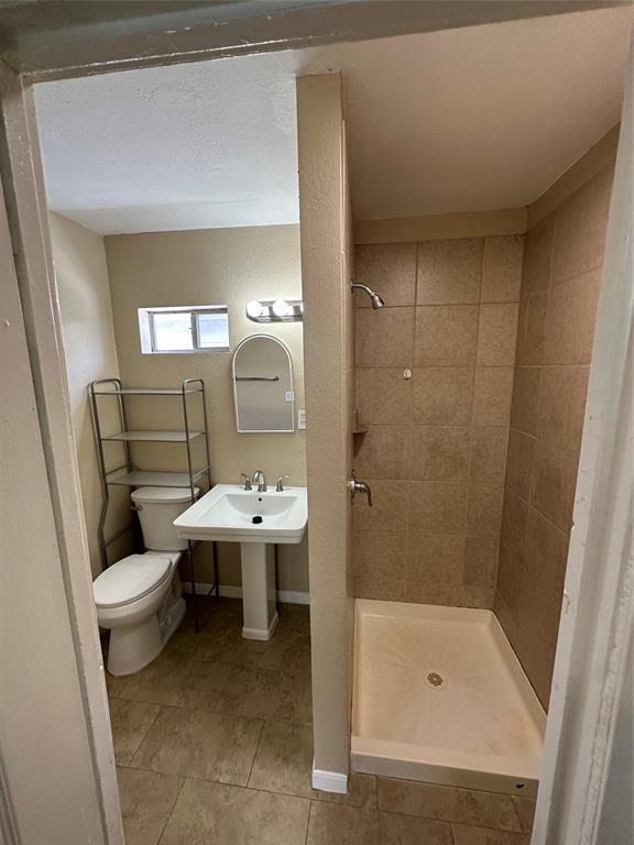 Building Photo - 6723 Avenue Q