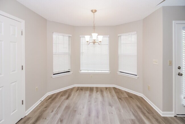 Building Photo - 6848 Stevenwoods Ave