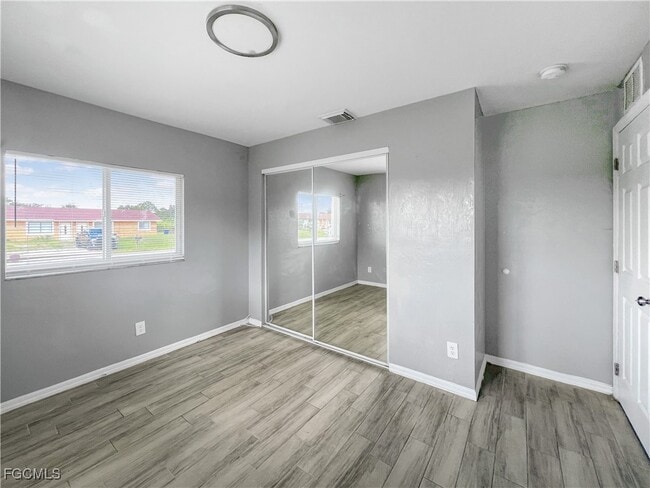 Building Photo - 123 Gordon Ave S