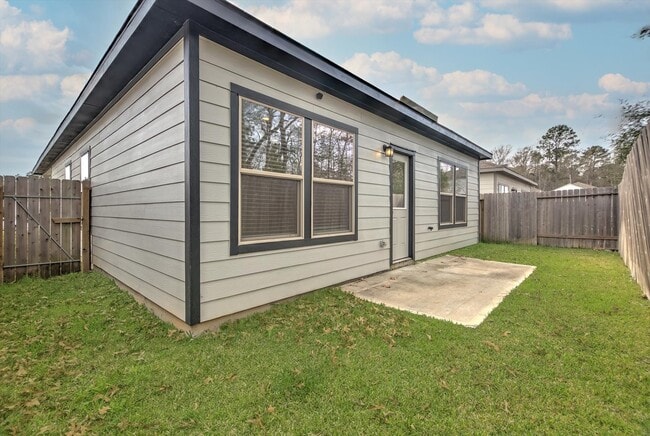 Building Photo - 16517 Opportunity Wy