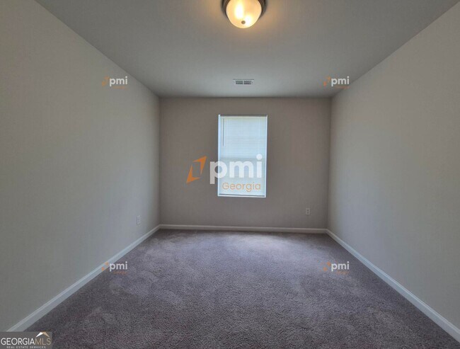 Building Photo - 160 Kinsale Dr