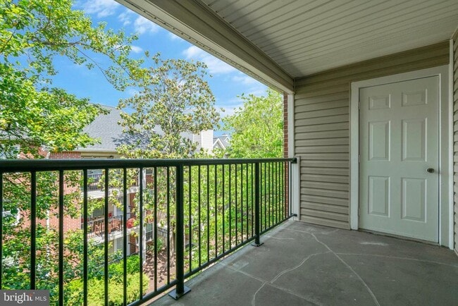 Building Photo - 3308 Wyndham Cir
