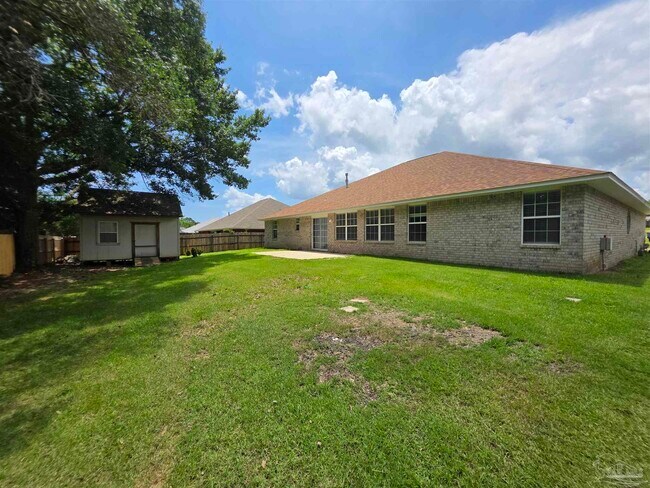 Building Photo - 7200 Annandale Dr