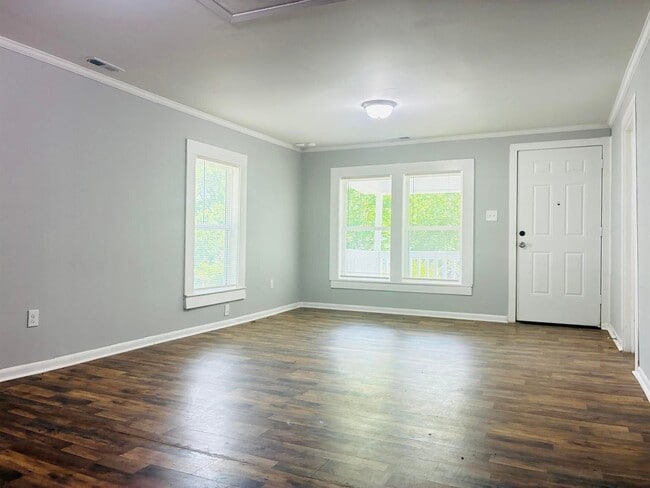 Building Photo - 409 Orange St