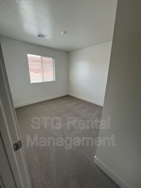Building Photo - 4216 Strider Ln