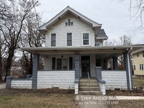 Building Photo - 5332 E Washington St