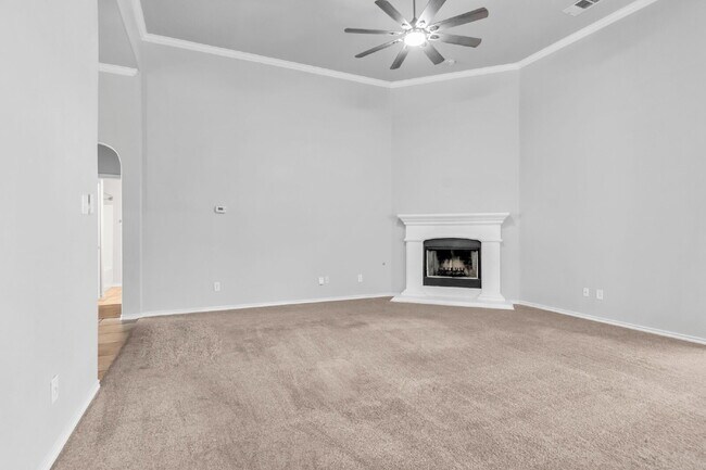 Building Photo - "Spacious 4-Bedroom Home with Chef’s Kitchen and a Master Retreat!"