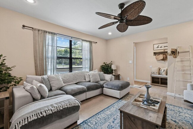 Building Photo - 15739 75th Way N