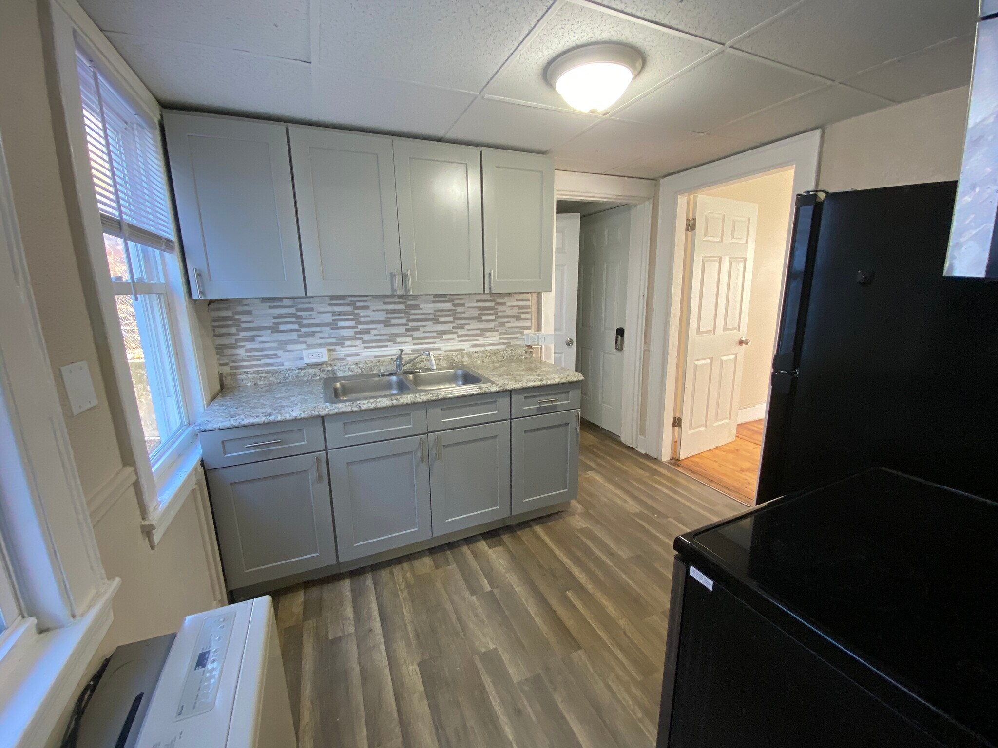 Building Photo - 182 Grant St