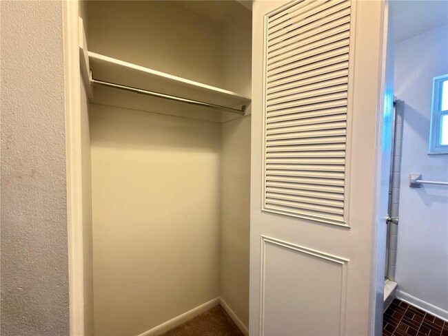 Building Photo - 411 Parson Brown Way