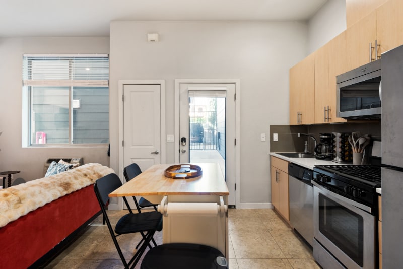 Building Photo - 1607 NW Davis St