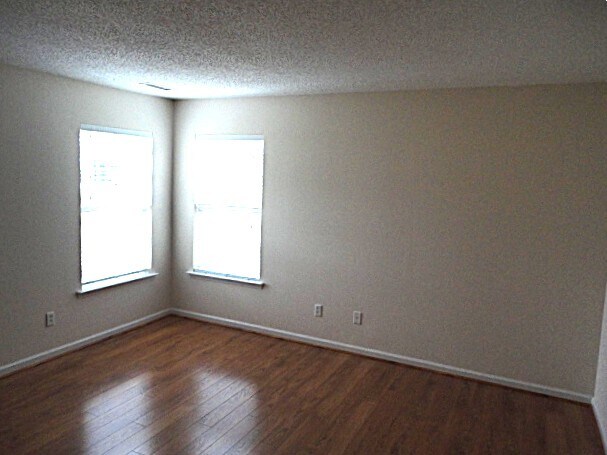 Building Photo - 4705 Silverdene St