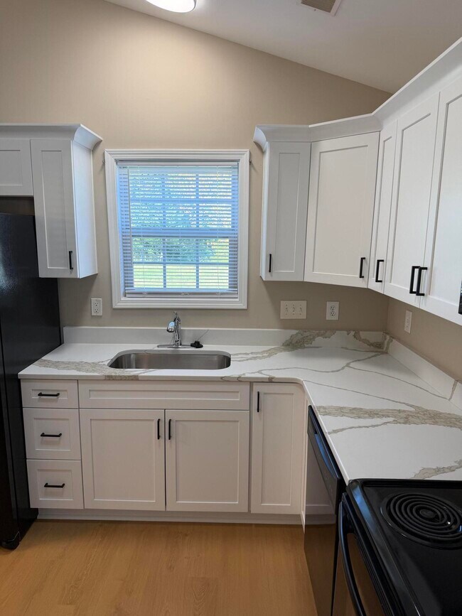 Building Photo - 3288 Sweet Clover Ln
