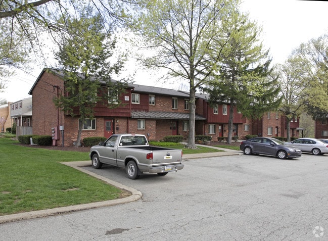 Building Photo - Ridgewood Court