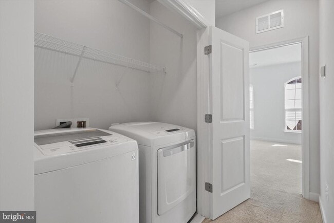 Building Photo - 501 Triggerfish Dr