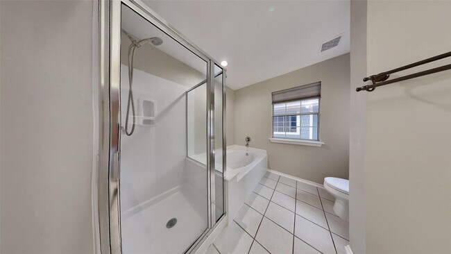 Building Photo - 6406 Encenada Green Trail