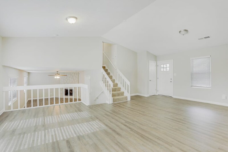 Building Photo - 837 Forest Path