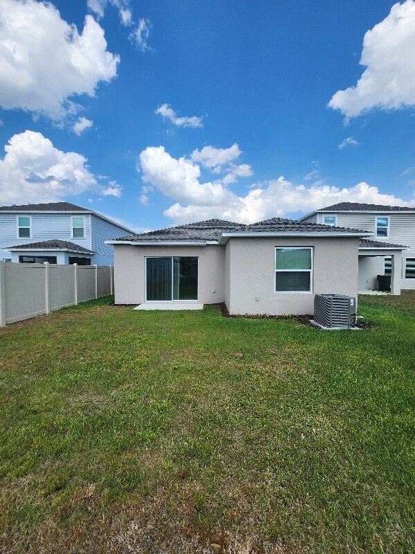 Building Photo - 208 Acorn Rd
