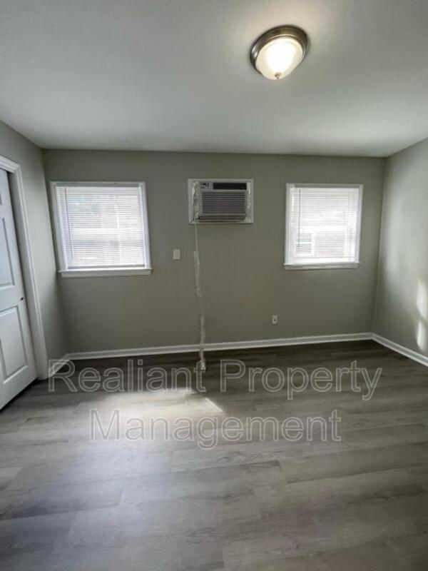 Building Photo - 2133 Will Fant Dr