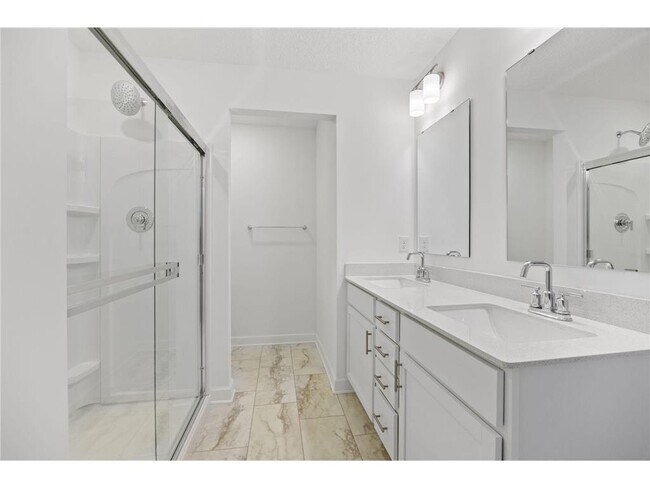 Building Photo - 18348 Gladhurst Ln