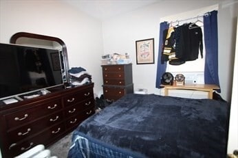 Building Photo - 122 Elm St