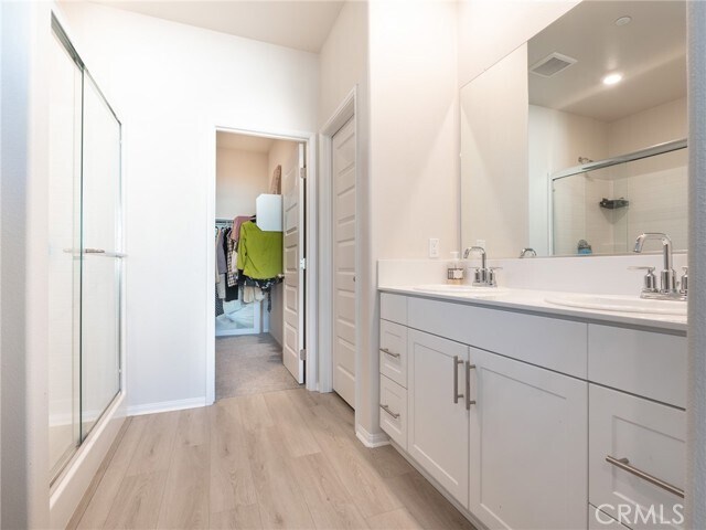 Building Photo - 32910 Linecroft Ct