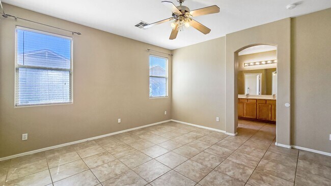 Building Photo - 12523 W Estero Ln