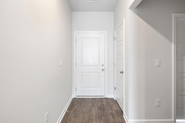 Building Photo - 1019 Canter Dr