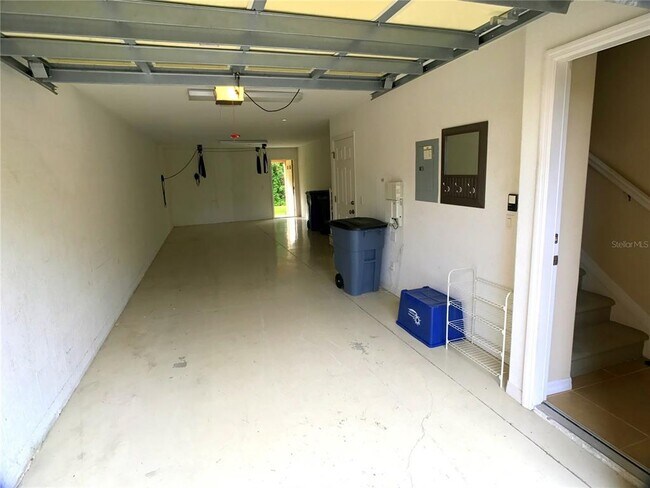 Building Photo - 8709 Spruce Hills Ct