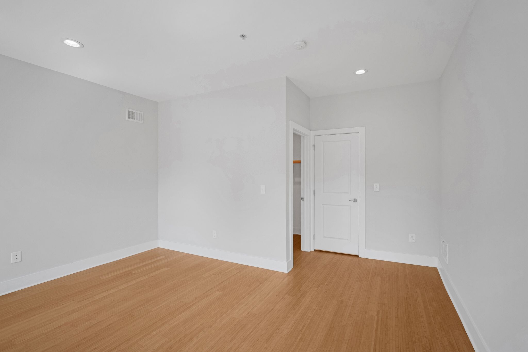 Building Photo - 513 N Budd St