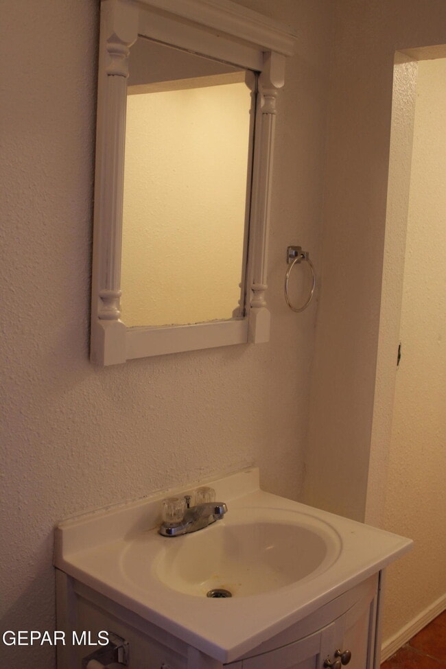 Building Photo - 10801 Donna Marie Dr