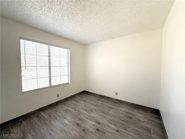 Building Photo - 5625 Ballinger Dr